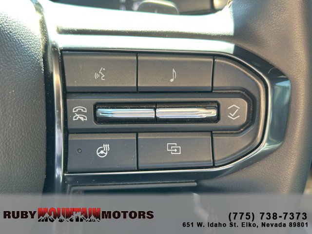 Used 2024 GMC Acadia AT4 w/ Luxury Package AWD/4WD image 13