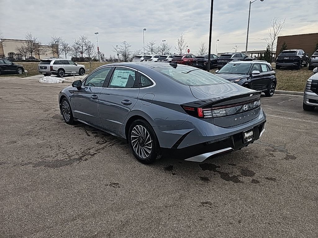 New 2026 Hyundai Sonata Limited FWD image 3