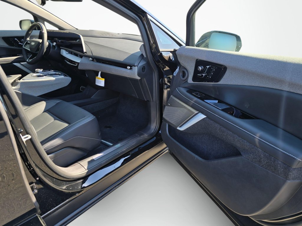 New 2026 Cadillac Optiq Luxury 2 AWD/4WD image 20