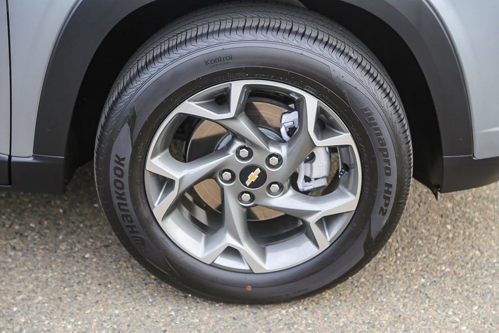 Certified 2026 Chevrolet Trax LT w/ Driver Confidence Package image 22