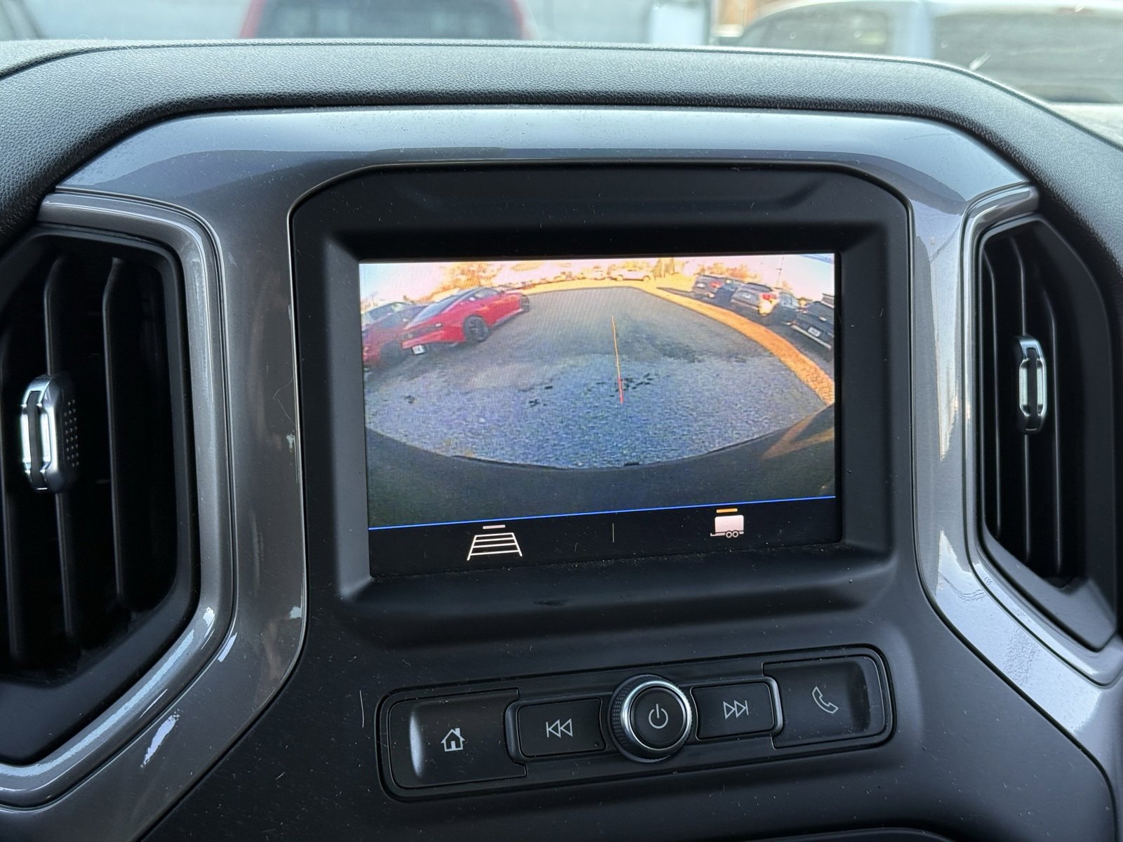 Used 2022 Chevrolet Silverado 1500 Custom image 28