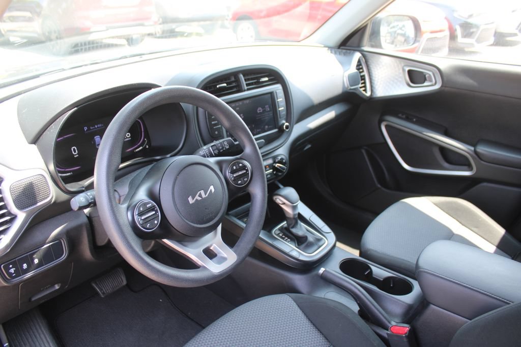 Certified 2024 Kia Soul LX w/ Option Group 015 FWD image 23