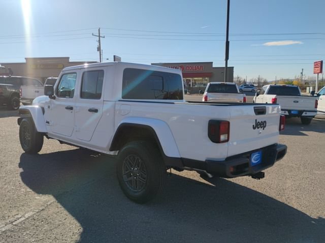 New 2026 Jeep Gladiator Sport AWD/4WD image 5