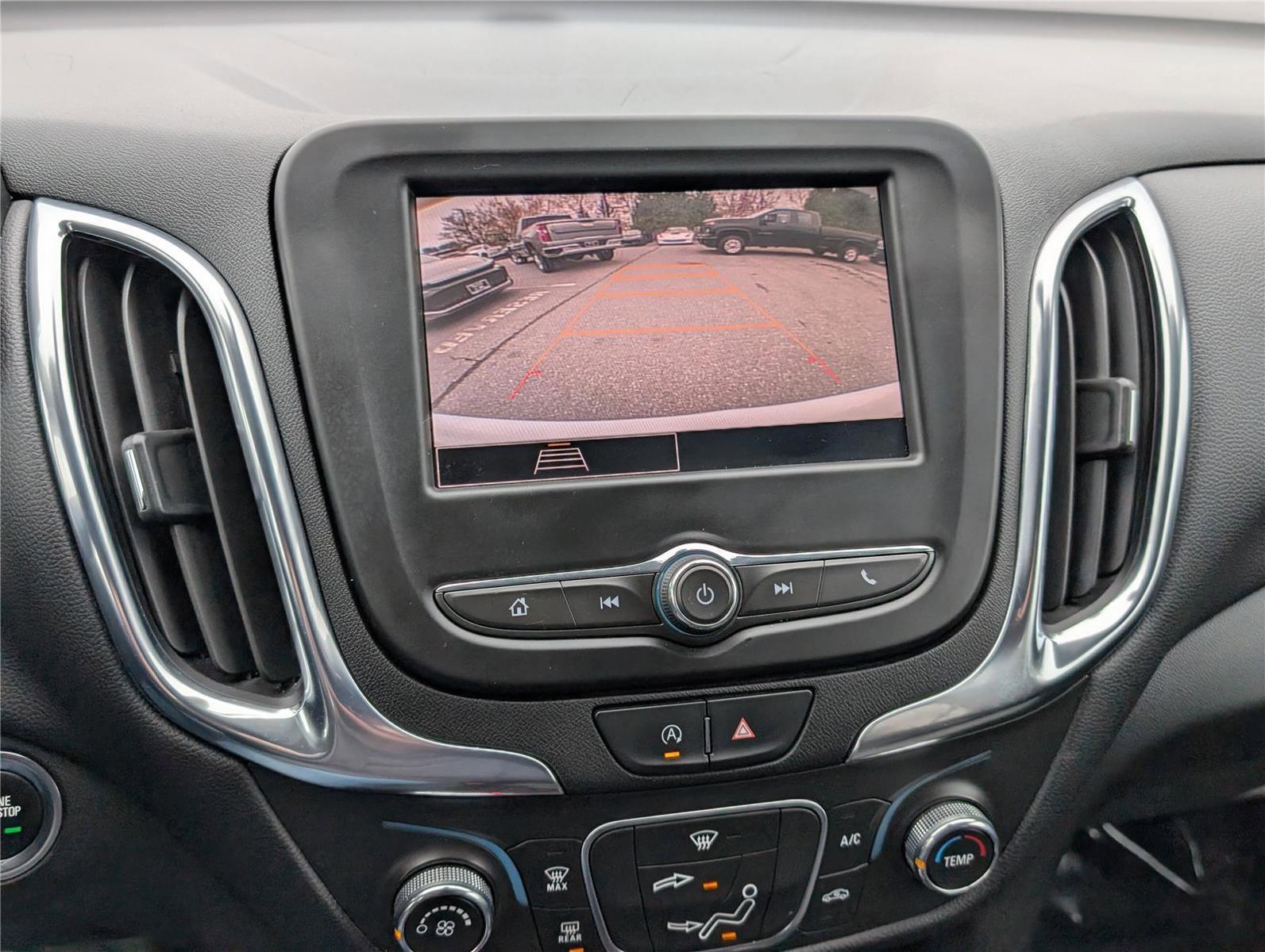 Used 2022 Chevrolet Equinox LT image 27