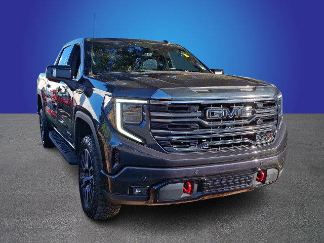 Used 2024 GMC Sierra 1500 AT4 w/ Technology Package AWD/4WD image 3