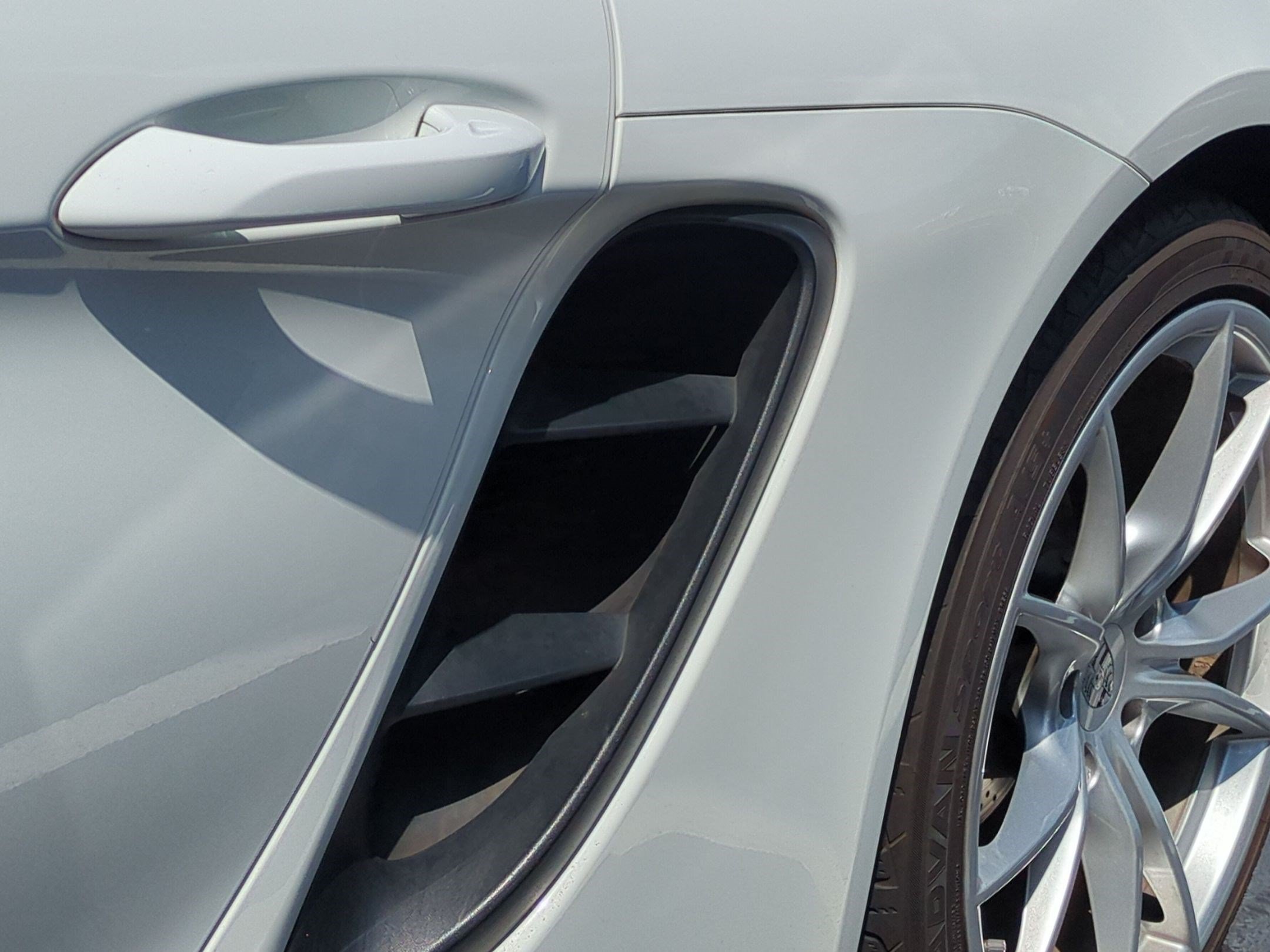 Used 2018 Porsche 718 Cayman RWD image 33