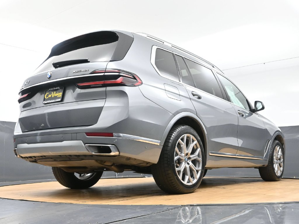 Used 2025 BMW X7 xDrive40i AWD/4WD image 55