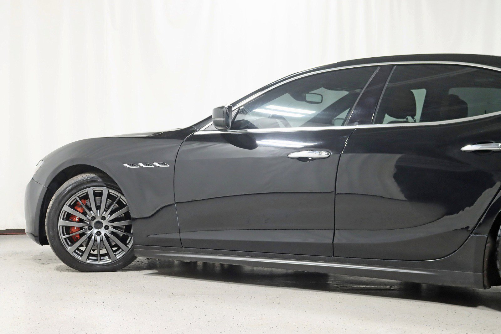 Used 2017 Maserati Ghibli S Q4 AWD/4WD image 11