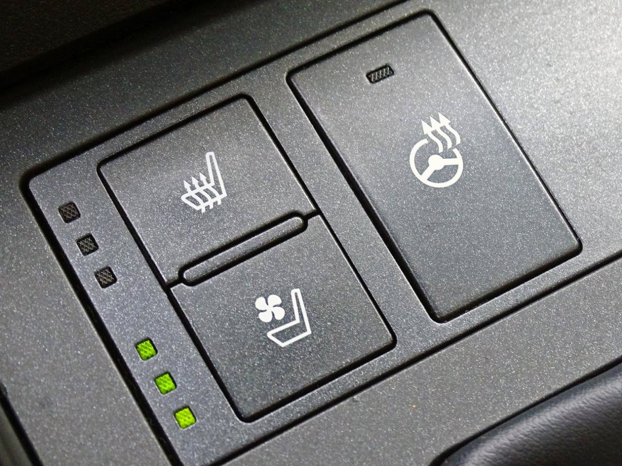 Used 2021 Lexus IS 350 F Sport w/ Accessory Package RWD image 25