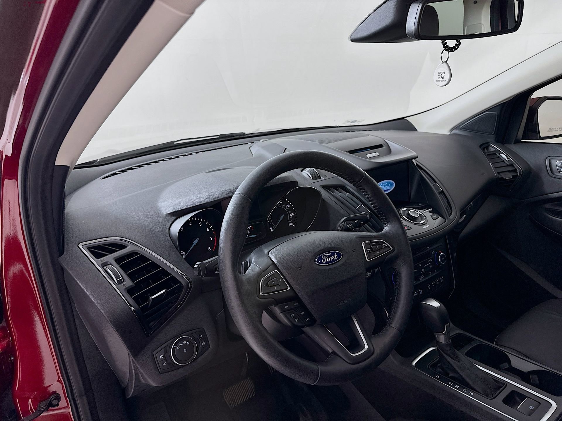 Used 2017 Ford Escape Titanium w/ Equipment Group 301A FWD image 10