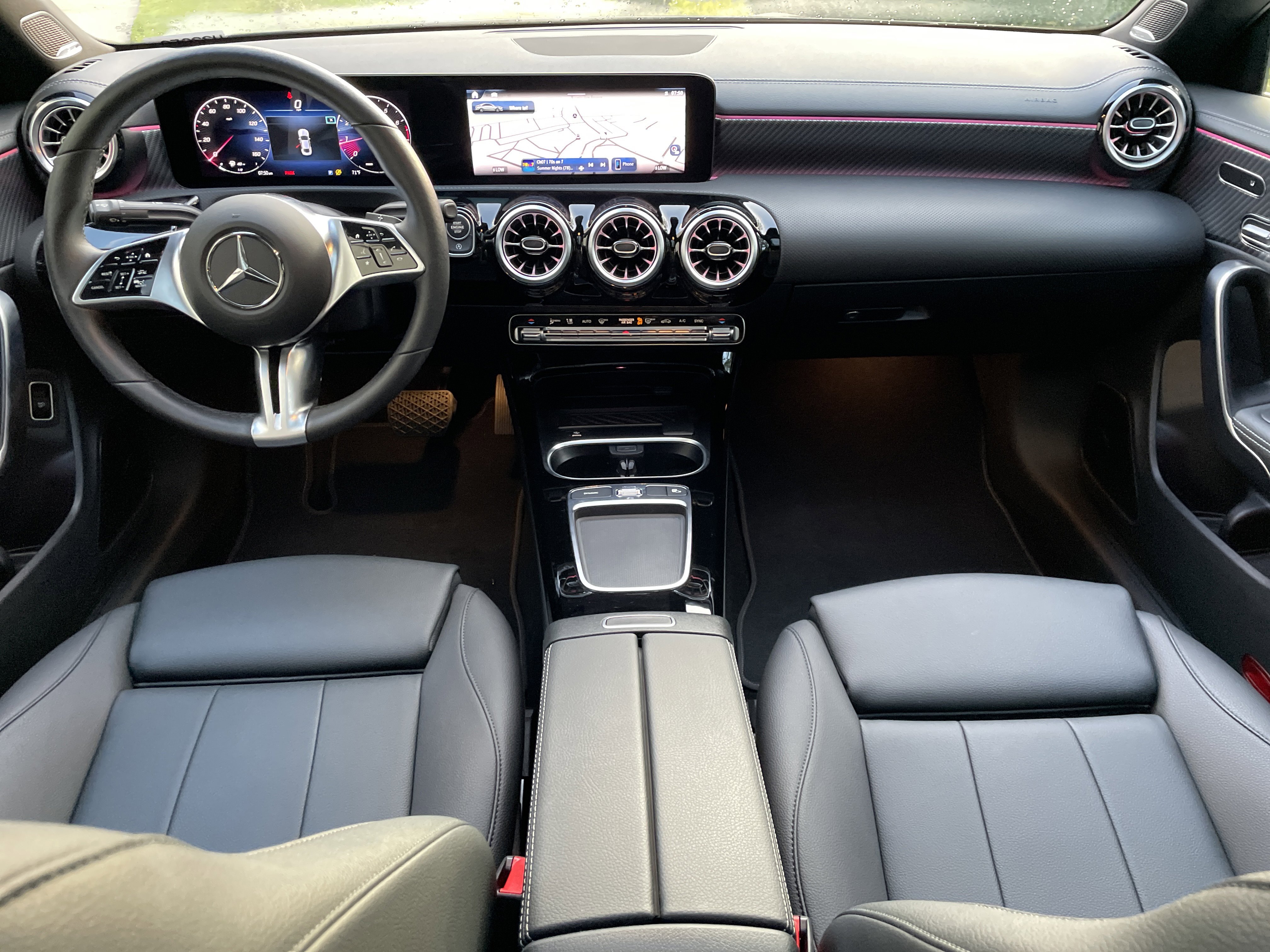 Used 2025 Mercedes-Benz CLA 250 4MATIC w/ Exclusive Package image 23