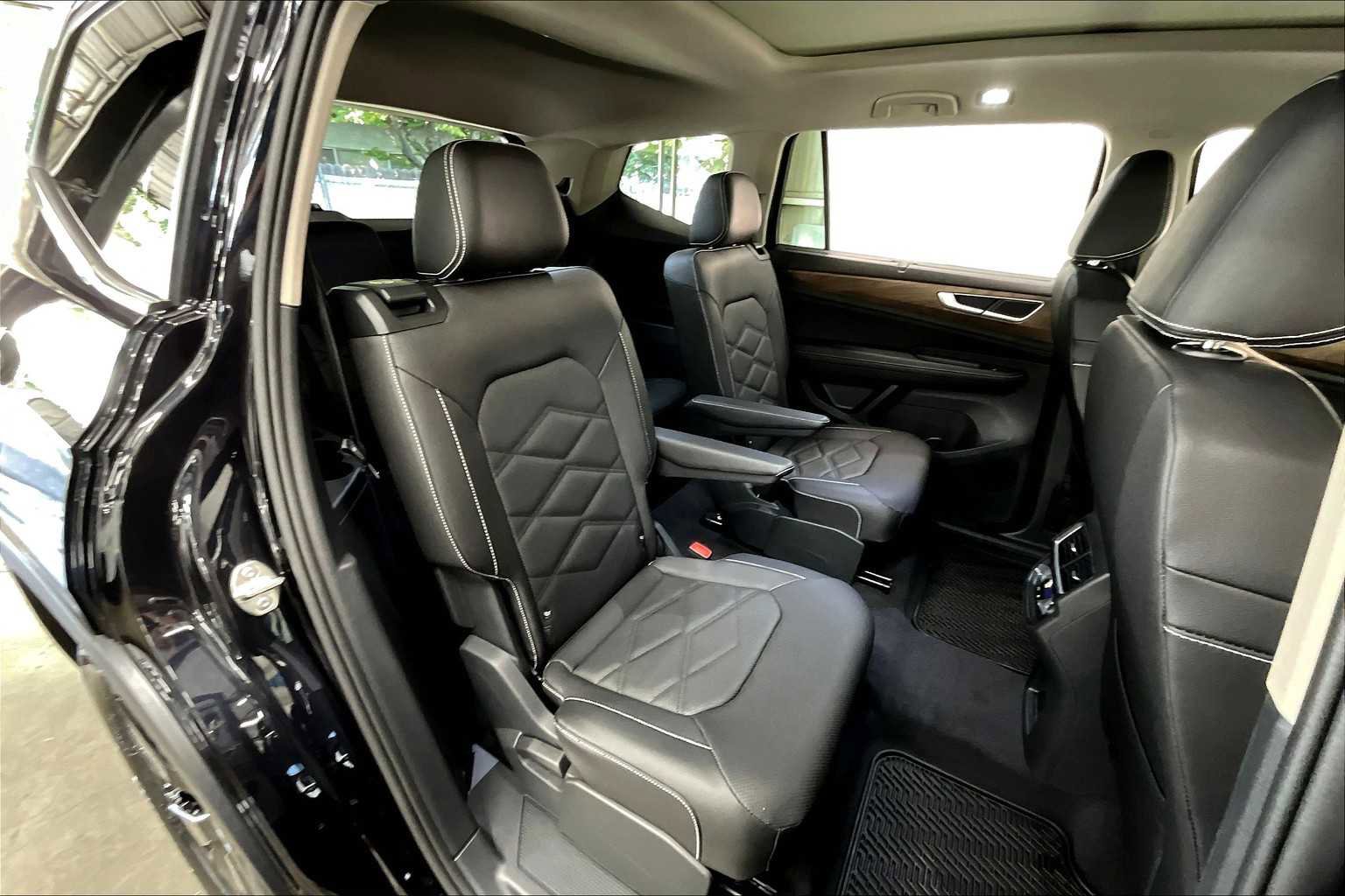 New 2026 Volkswagen Atlas SE image 26