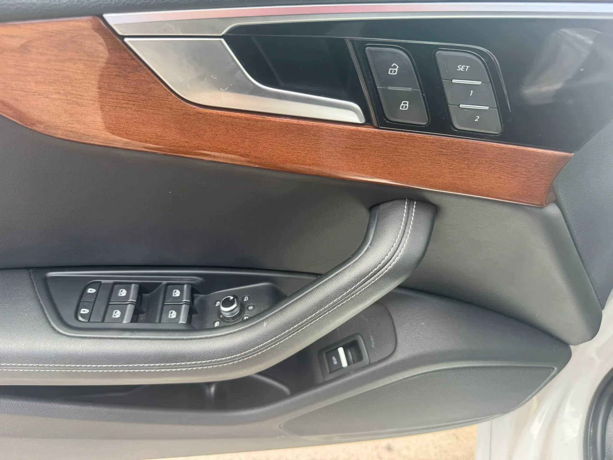 Used 2020 Audi A4 2.0T Premium Plus w/ Premium Plus Package FWD image 9