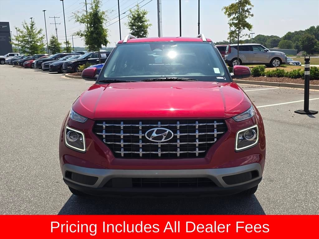 Certified 2025 Hyundai Venue Limited FWD image 8