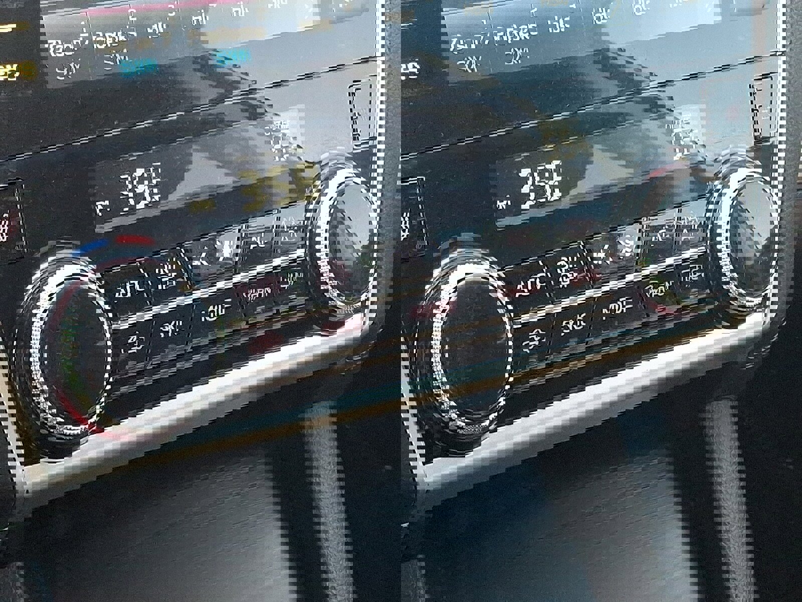 Used 2019 Subaru Outback 2.5i Premium image 15