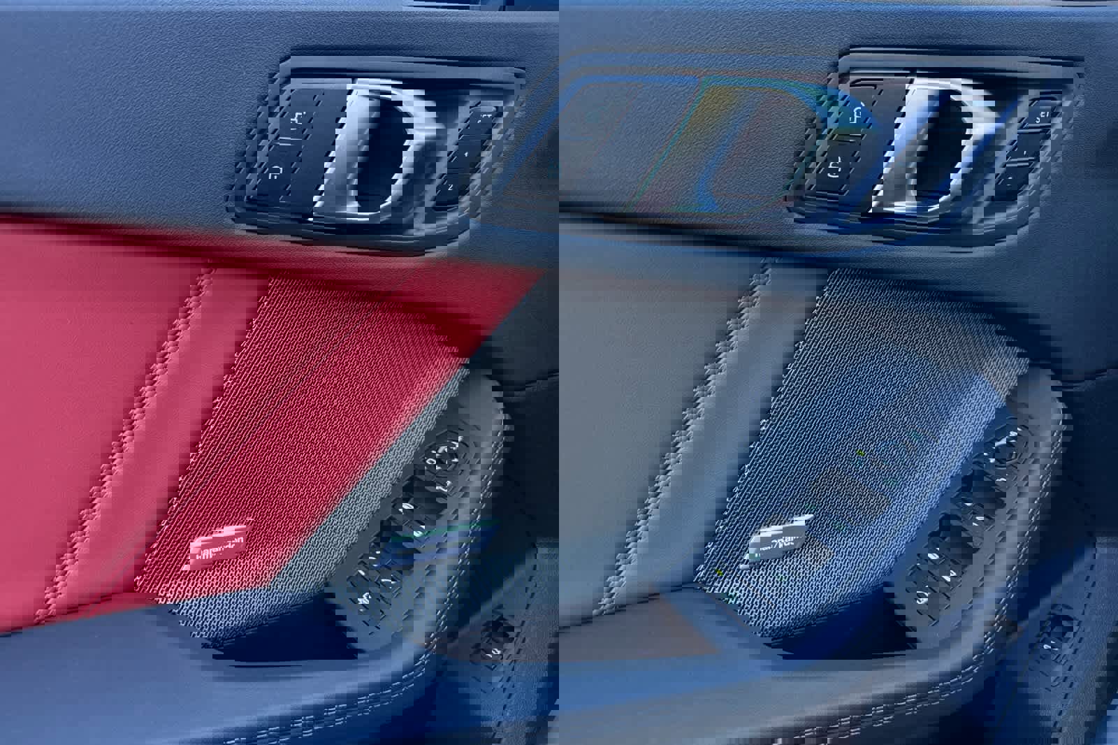 Used 2025 BMW M235i xDrive w/ Premium Package image 12