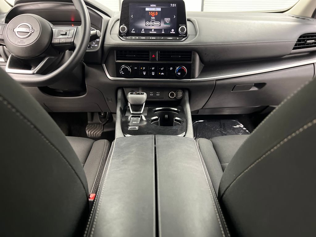 Used 2024 Nissan Rogue S FWD image 35