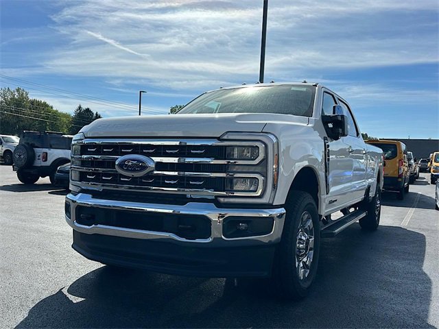 New 2026 Ford F350 Lariat w/ Chrome Package image 3
