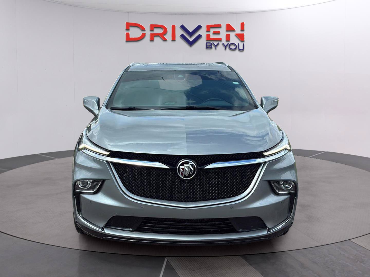 Used 2024 Buick Enclave Essence w/ Experience Buick Package FWD image 4