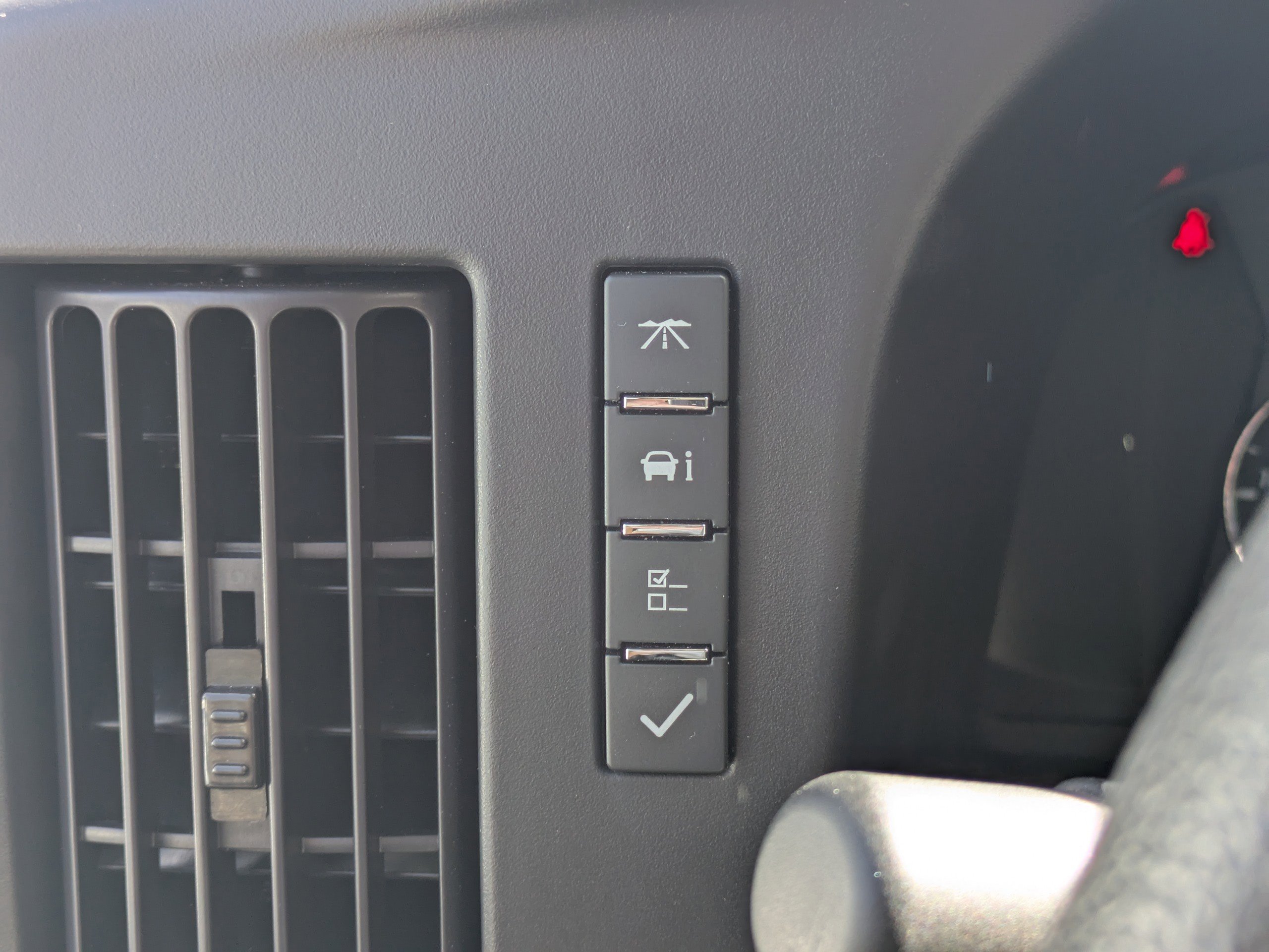 Used 2024 Chevrolet Express 2500 w/ Driver Convenience Package image 23