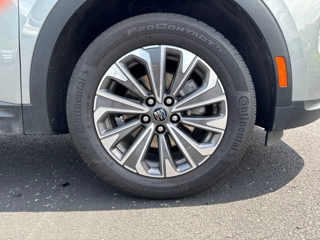 Used 2023 Buick Envision Preferred FWD image 25