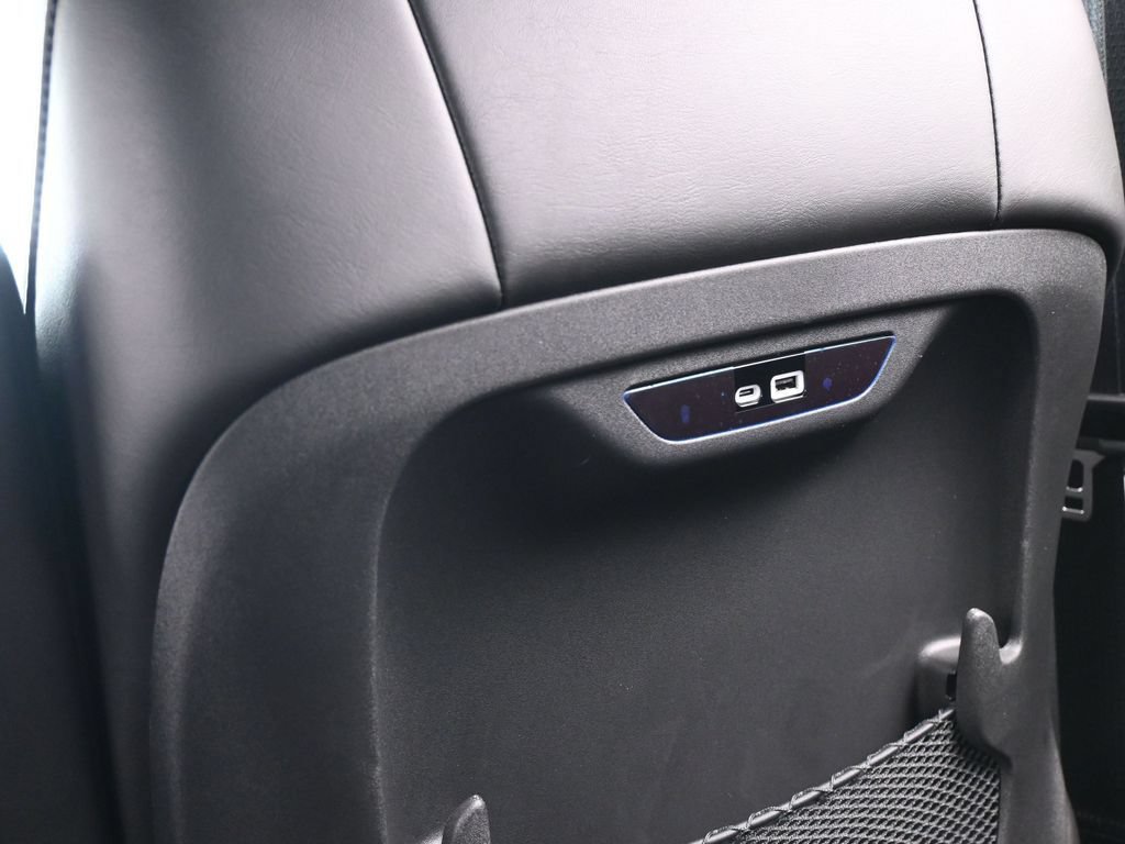 New 2026 Chrysler Pacifica Select w/ S Appearance Package FWD image 32