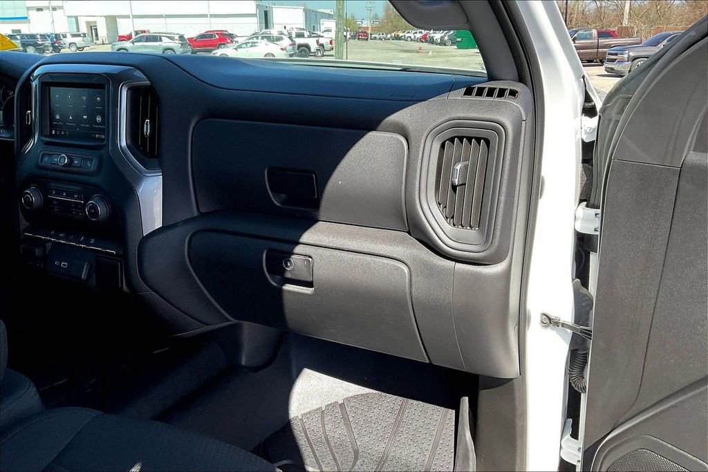 Used 2022 Chevrolet Silverado 1500 Custom Trail Boss w/ LPO, Dark Essentials Package image 16