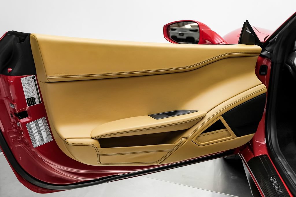 Used 2014 Ferrari 458 Spider RWD image 43