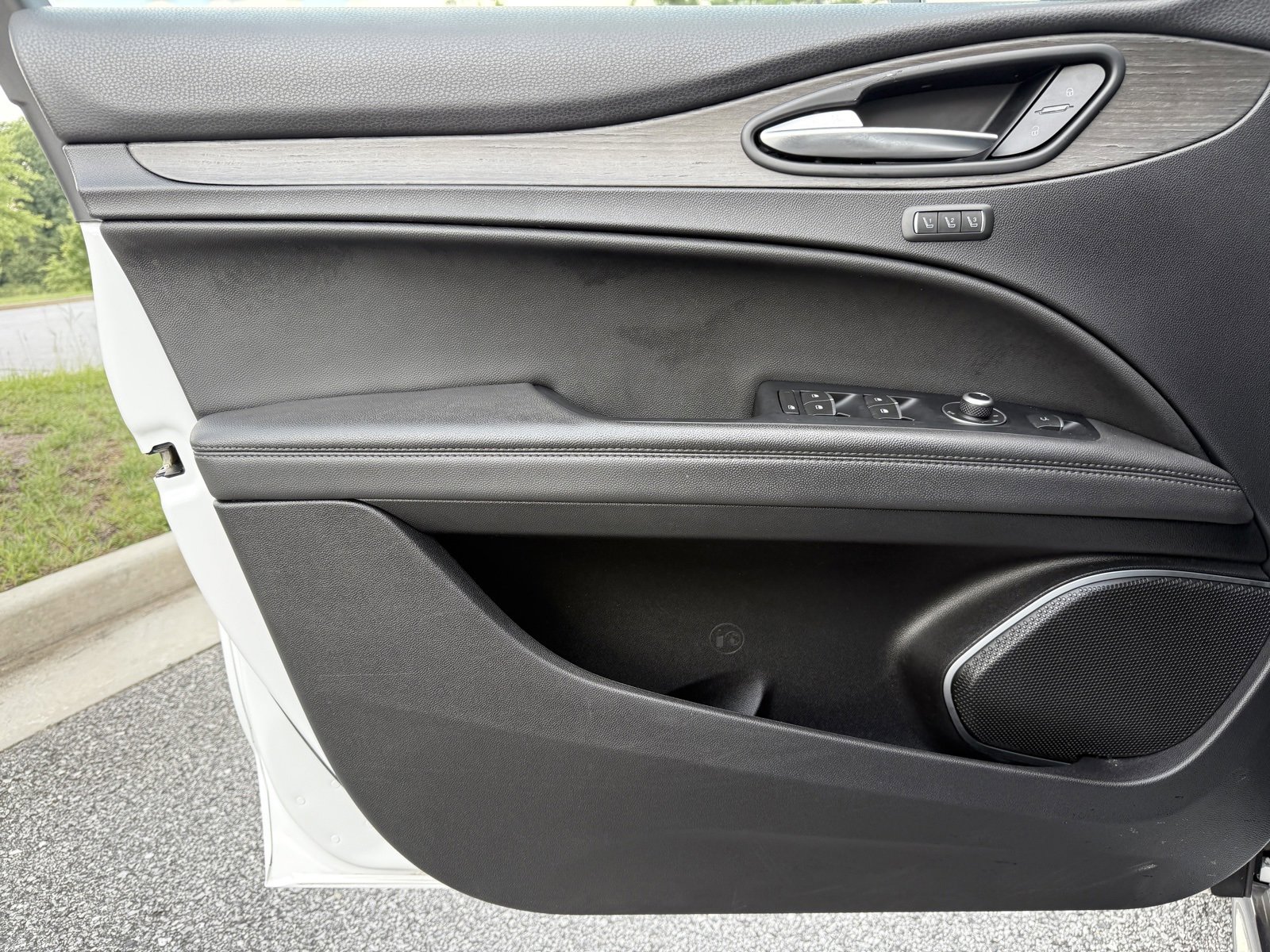 Used 2022 Alfa Romeo Stelvio Ti image 43