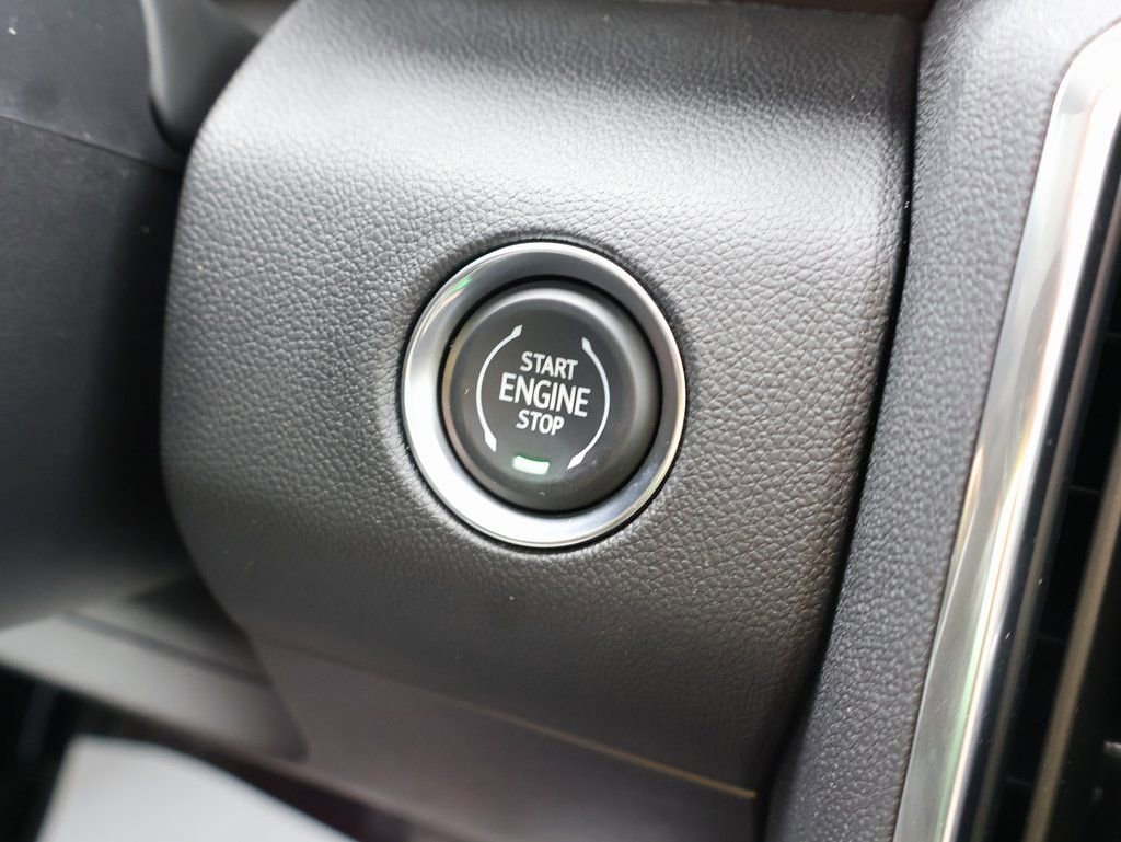 New 2026 GMC Acadia Denali Ultimate w/ LPO, Floor Liner Package image 19