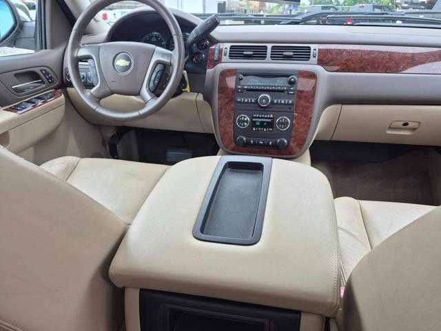 Used 2013 Chevrolet Silverado 1500 LTZ w/ LTZ White Diamond Edition image 14