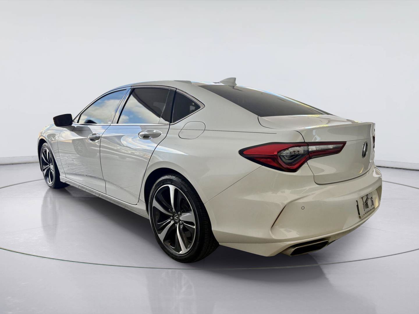 Used 2024 Acura TLX w/ Technology Package FWD image 5