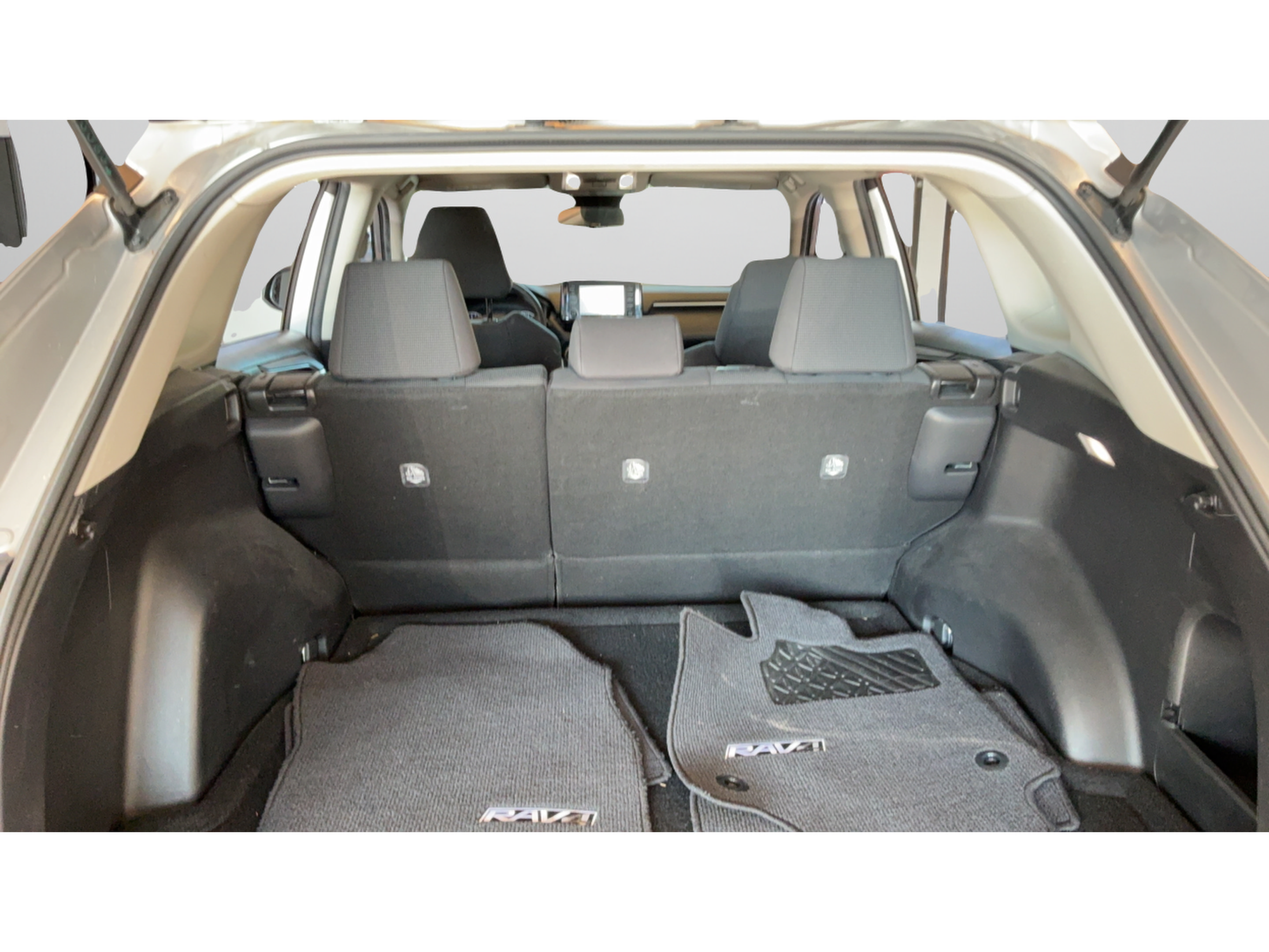 Used 2022 Toyota RAV4 LE AWD/4WD image 34