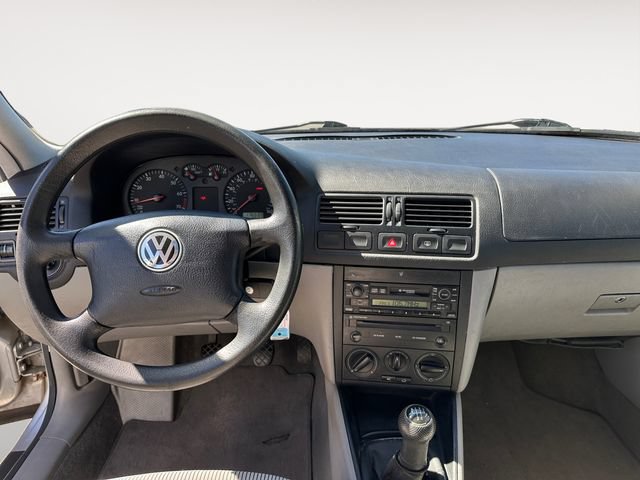 Used 2002 Volkswagen Jetta GLS FWD image 10