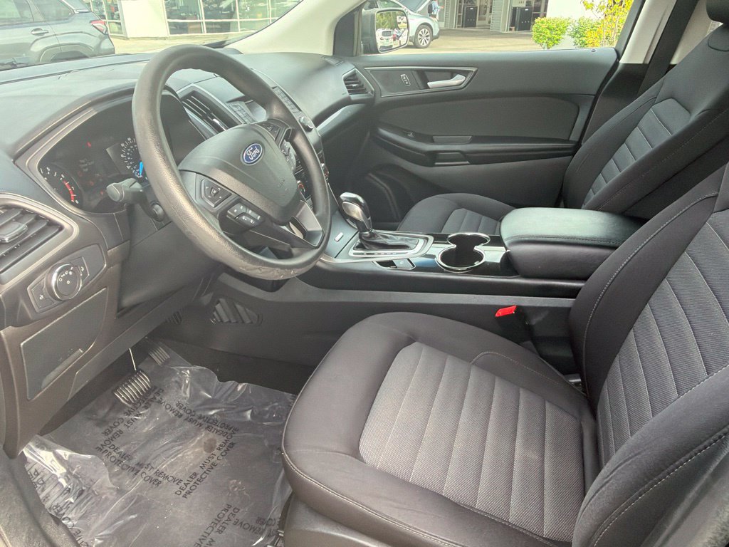 Used 2018 Ford Edge SE FWD image 24