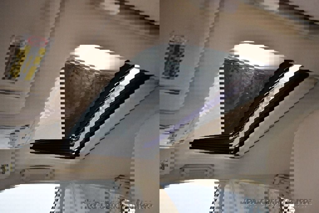 Used 2013 Lexus ES 300h image 58