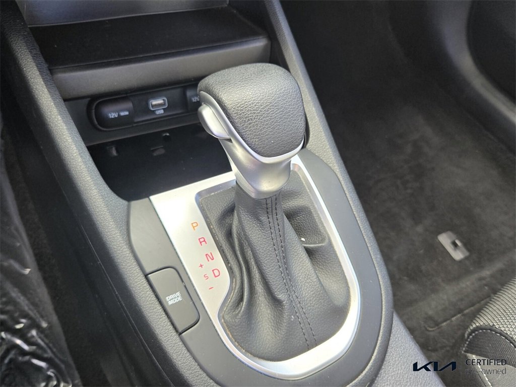 Certified 2022 Kia Forte LXS w/ LXS Technology Package image 25