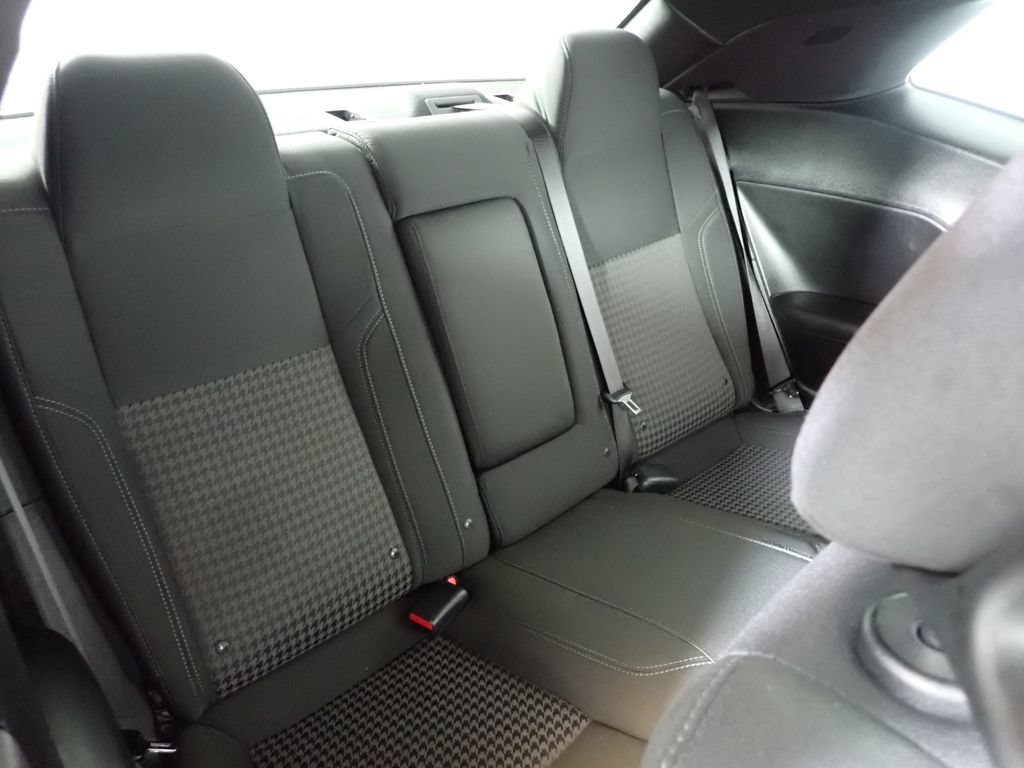 Used 2019 Dodge Challenger SXT RWD image 30