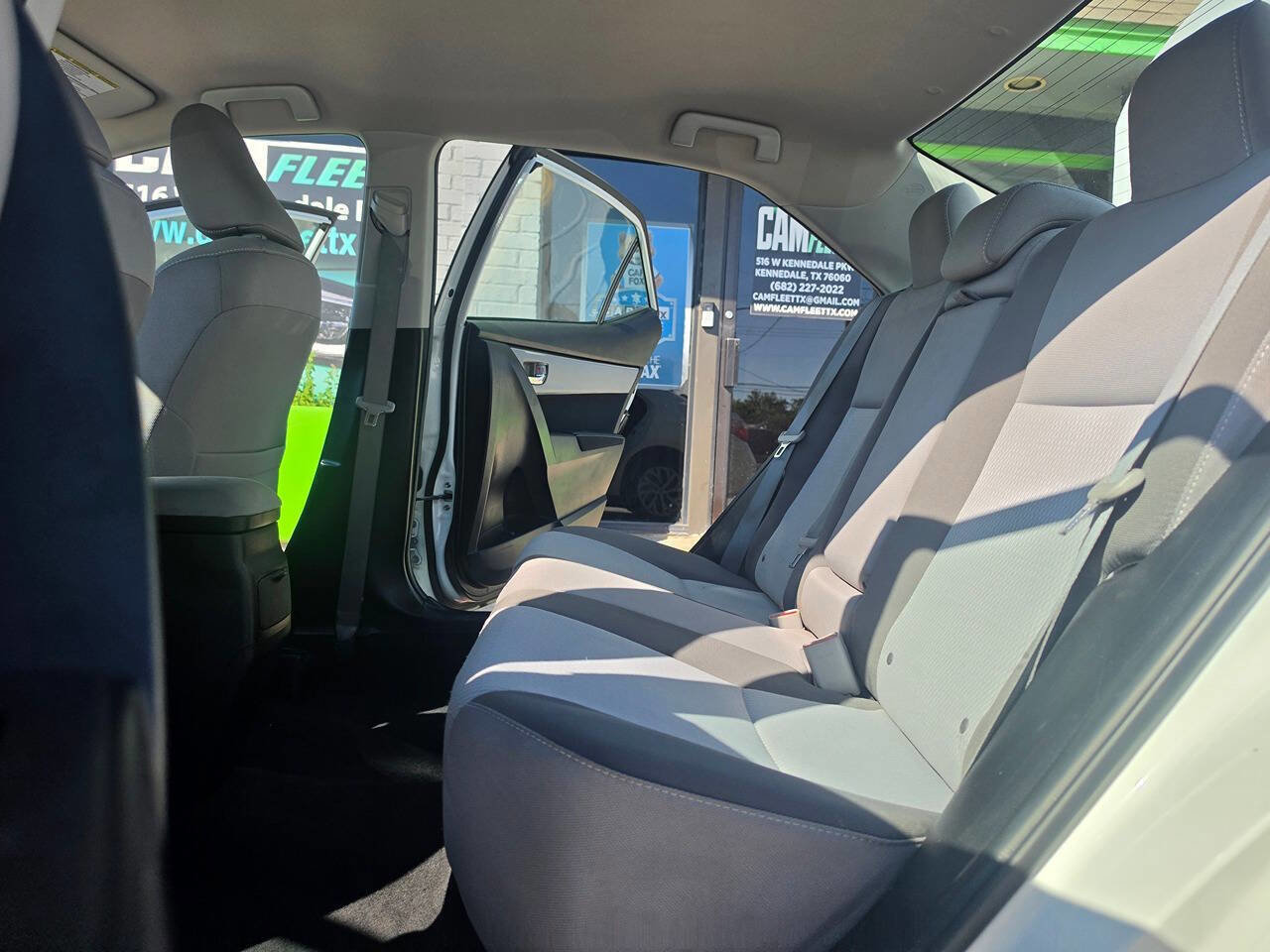 Used 2017 Toyota Corolla LE FWD image 21