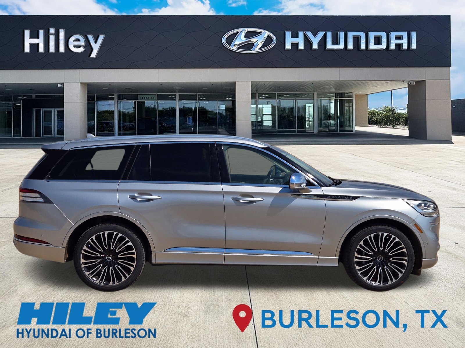 Used 2020 Lincoln Aviator Black Label w/ Dynamic Handling Package AWD/4WD image 3