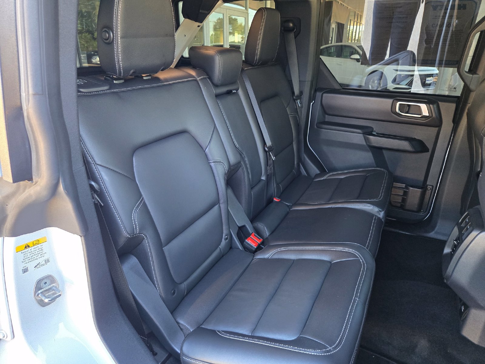 Used 2025 Ford Bronco Outer Banks AWD/4WD image 28