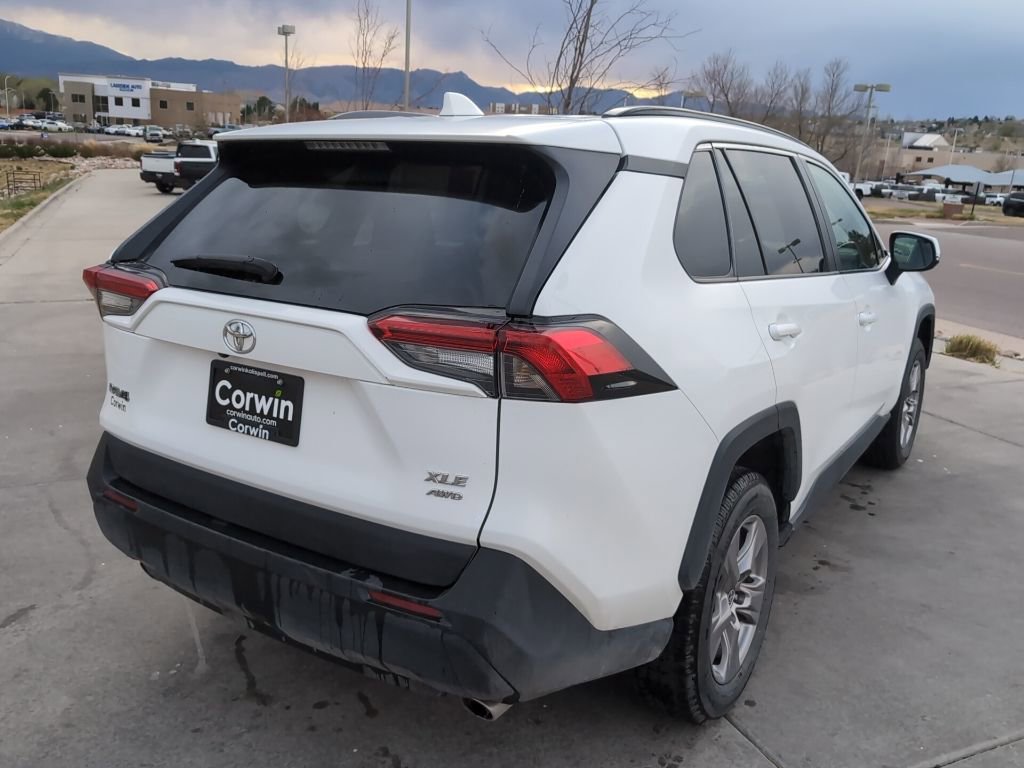 Used 2023 Toyota RAV4 XLE AWD/4WD image 8