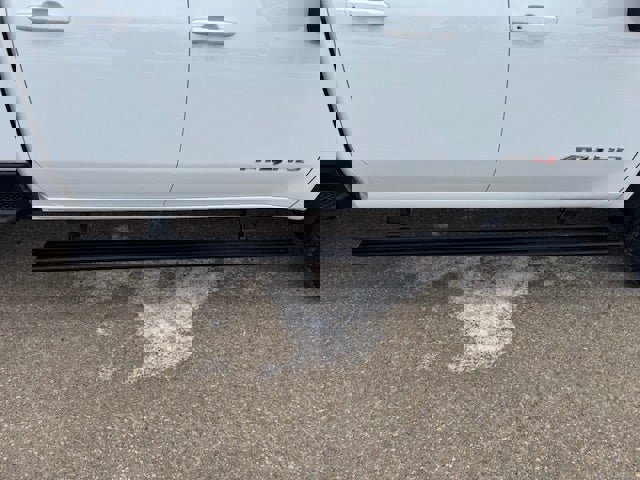 Used 2021 GMC Sierra 2500 AT4 w/ AT4 Premium Plus Package image 9