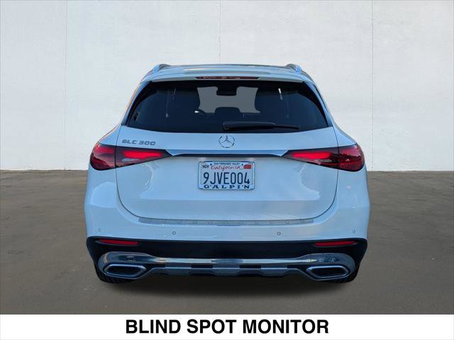 Used 2024 Mercedes-Benz GLC 300 SUV image 4