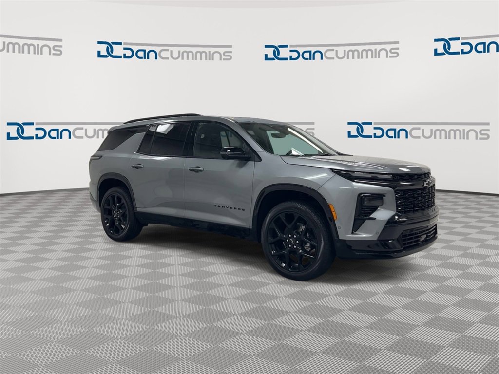 New 2026 Chevrolet Traverse RS w/ LPO, Floor Liner Package image 2