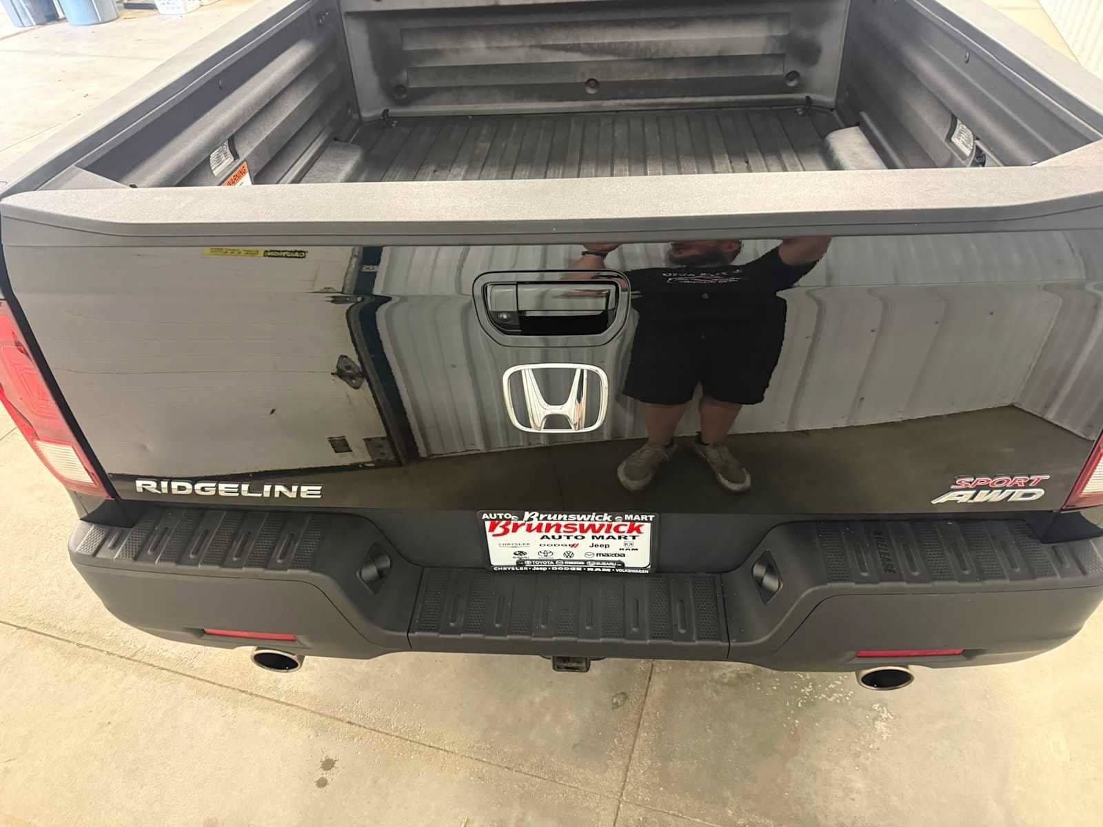 Used 2023 Honda Ridgeline Sport image 16