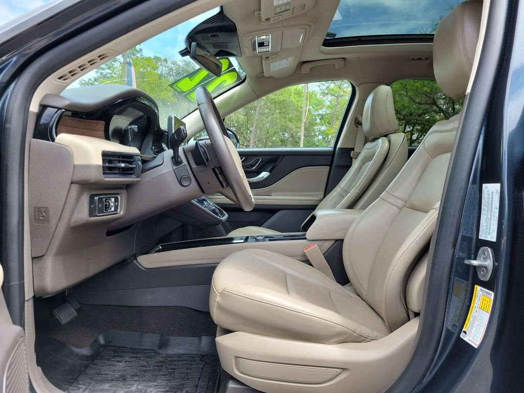 Used 2022 Lincoln Corsair Reserve w/ Equipment Group 201A image 24