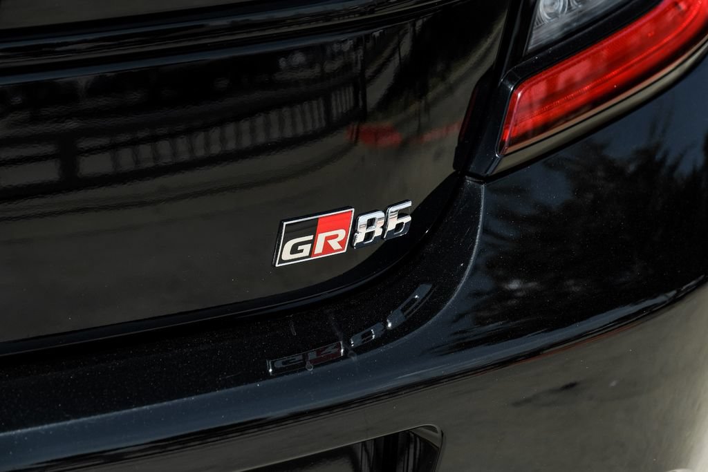 Used 2024 Toyota GR86 Premium w/ Performance Package RWD image 46