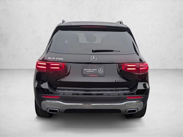 New 2026 Mercedes-Benz GLB 250 image 8