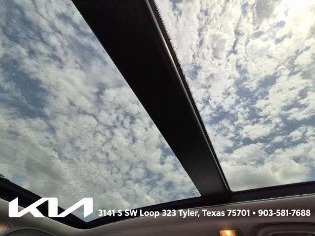 Used 2018 Hyundai Santa Fe Limited FWD image 30